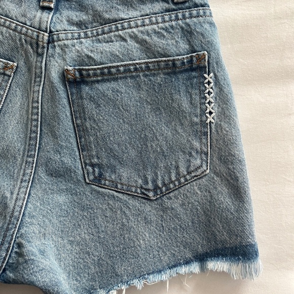 Marine Layer Sasha Floral Embroidered Denim Jean Shorts | Size 25 - Picture 6 of 12